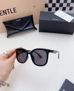 High-quality polarized sunglasses for men and women Korean version of the trend-setter beach leisure fashion sunglasses atmosphere multi-color optional with box