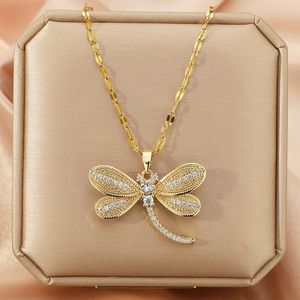 Pendant Necklaces Zircon Dragonfly Necklace For Woman Copper Micro Inlaid Gold Plated Exquisite Insect Clavicle Chain