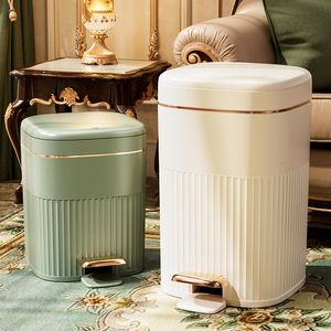 Waste Bins Creative 2023 Trash Can Home Bathroom Living Room Bedroom Light Luxury Modern Pargacigy with Cover Pedal Type便利な230512