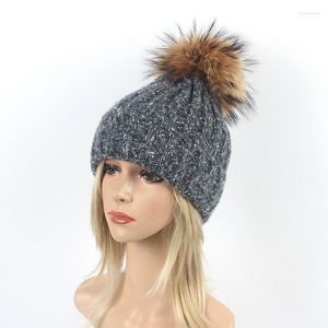 Beanies Beanie/Skull Caps Winter Women's Cashmere Beanie Hat Fashion Real Pompon Fur Female Warm with Natural äkta tvättbjörn Chur22