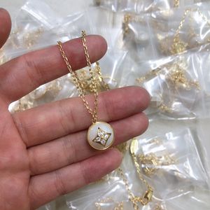 Marca de luxo letra letra de flores pingente designer designer de moda de ouro colares simples colares de casamento cysatl jewerlry colar vn-0123