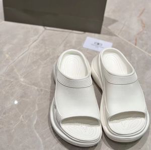 Designer-Sandale für Damen, Keil-Flip-Flops, offener Zehenbereich, 10 cm, Damen, Schwarz, Sommermarke, bequemer Sommerspaziergang im Freien, modisch