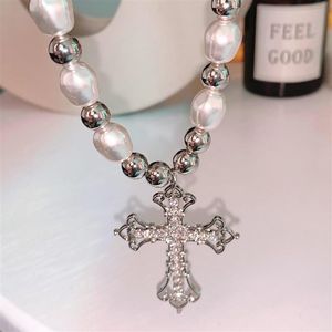 Trendy Pearl Cross Pendant Necklace Hip Hop Retro Men Women Religious Jewelry Boys Girls Anniversary Party Födelsedagspresent