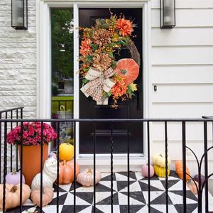 Dekorativa blommor Pumpa Fall Wreath för ytterdörren Unik design Handcraft Rustic Thanksgiving Decorations Hemkransar