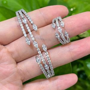 Halskette Ohrringe Set 018822 Trendiger Armreif für Frauen Zirkonia Schmuck Manschettenring Dubai Hochzeit Verlobung Handzubehör