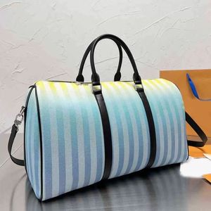 Duffel Bags Designer Gym Luggage Fashion Handbag High Capacity Leather Luxury Crossbody Bags Lady Yoga Sports Bags