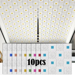 壁ステッカー10PCS 3D天井ステレオパネル屋根装飾泡壁紙防水DIYホームデコレーションリビングルームベッドルームテレビバック