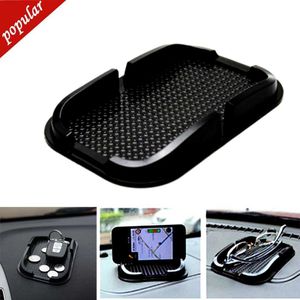 Nuovo cruscotto automatico in silicone multifunzionale Tappetino antiscivolo appiccicoso Supporto per GPS per telefono Supporto Supporto per staffa antiscivolo durevole Accessori per auto