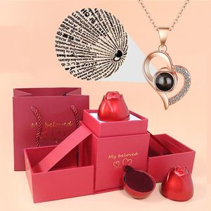 Love Heart Projection Necklace 100 Language I Love You Pendant With Rose Present för flickvän 2023 Fashion Luxury Jewelry