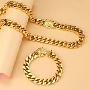 Halsbandörhängen Set Luxury Curb Cuban Chain Armband för män Kvinnor Rostfritt stål Guldpläterade silverfärgpar Matchande saker