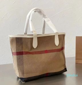Designer-skolväskor Kvinnor Packback Axel Bag Plaid Canvas Calfskin Pocket Handväskor
