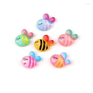 Takılar 20pcs/lot 20 15mm düz sırtlı parıltılı reçine cabochons kawaii arı şekli renkli kil boncuklar kolye malzeme saç klips