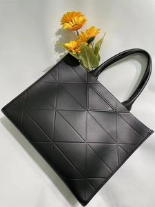 Bolsa de luxo, bolsa de designer de couro, bolsa de crossbody, bolsa de ombro feminina, carteira xadrez de diamantes de bolsa, moda de compras, bolsa de luxo, bolsa clássica 01