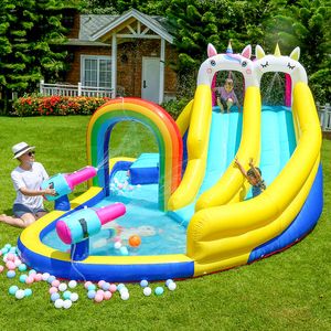 Unicorn Jumping Castle med gliduppblåsbara vattenglas för barnens trädgård Dual Slides med vattenspraypool Vattenpistoler Rainbow Arch Double Unicorn Design Park Spela