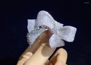 Brosches charmig elegant bow bowknot brooch micro pave och päron formad inlägg zirkon cz blommig vane stift brud smycken