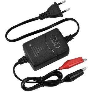 12V 1.3A SMART CEAD ACOD ACOLADOR CARREGOR DE BATERIA PARA MOTORCYCLY TROOK COM INDICADOR DE LED 12V 1300MA SUFPENHA DE PODERAÇÃO UE UK UK Plug