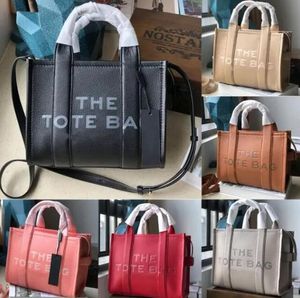 Läderstygväskan Marc Womens Handbag Debossed Signature Branding Totes väskor axel crossbody colorblock väskor duk stora plånböcker jobobs