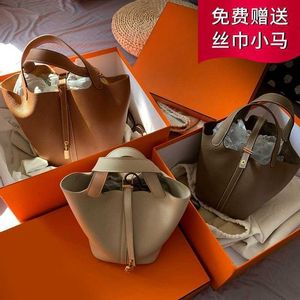 Authentic Totes Picotin Women's Luxury Bags Bag 2023 New Leather Women's Bag Vegetable Basket Top Layer Soft Cow Skin Litchi Grain Bucket Bag Handbag
