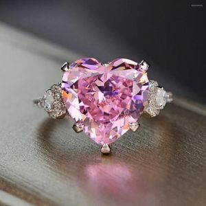 Wedding Rings Fashion Heart Shaped Pink Claw Design Zircon Crystal For Women Jewelry Accessories