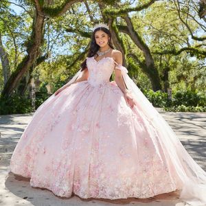 Abiti Quinceanera di lusso rosa che bordano 3DFlowers Appliques con Cape Birthday Party Ball Gowns Prom Party Dress Vestidos De 15 Anos