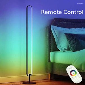 Golvlampor Modern minimalistisk LED -hörnlampa Stående för vardagsrummet Atmosfär Remote Control Bedside Decoration Stand