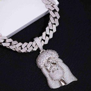 Anpassad hiphop bling cross halsband 925 Sterling Silver Gold Plated VVS Moissanite Jesus Pendant