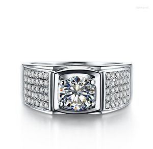 Pierścienie klastra 14k białe złote mężczyźni romantyczny 1/2ct 6,5/8.0 mm D Kolor Moissanite Men's Anniversary Top Marka stała jakość 073