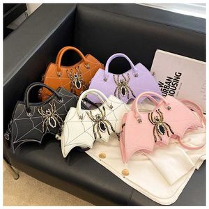 Party and Goth Punk Handbag Shape Women Crossbody Bat Bag Hand s Halloween Style Purse Designer Animal Shoulder Clutch