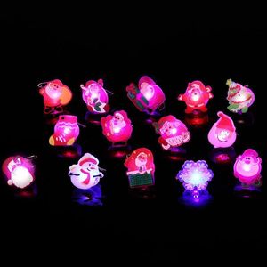 Pins Brooches 50PCS Christmas Flashing Brooch Pin Snowman Santa Claus LED Flashing Light Brooch set Jewelry Gift Christmas Decoration Brooches 230515