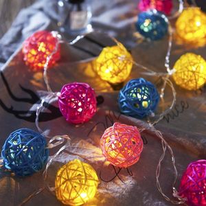 Corde 1.5M 6M Natale LED String Lights Rattan Ball Ghirlande Holiday Wedding Party Decoration Fairy Light per esterni