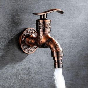 Torneiras de pia do banheiro Torneira vintage Torneira de parede esculpida Tap bibcock liga de zinco Retro Decorativo Máquina de lavar de jardim ao ar livre