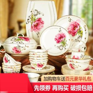 Set di stoviglie Jingdezhen Piatti per la tavola in porcellana dipinta a mano in oro e ossa Bacchette per la casa Utensili in ceramica europea