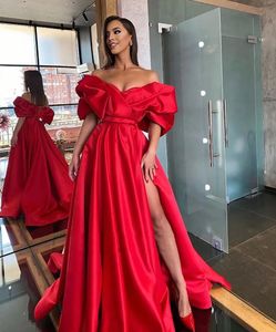 Nuovi abiti da sera Una linea Prom Party Gown Off-spalla pavimento-lunghezza Sweep Train Raso lungo Taglie forti Fessure alte fino alla coscia Personalizzato