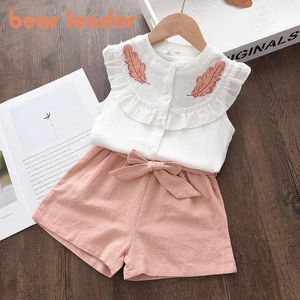 Clothing Sets Bear Leader Kid Baby Girls Feather Clothes Summer Sleeveless Tops Bandage Shorts Fashion Lovely 2 7 Years 230512