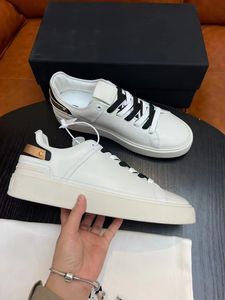 Toppdesign 23s/s män B-skate sneakers skor plattform skateboard promenad vit svart läder fritid lägenheter låga topptränare eu38-45.box