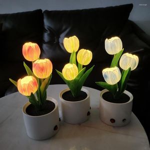 Nattljus LED Tulip Bedside Desk Light USB Laddning Simulering Flower Reading Flowerpot Potted 3V/300mAh för bröllop Valentines gåva