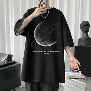 T-shirt da uomo HybSkr Simple Stroke Moon Graphic Tshirt da uomo Oversize Lettera Stampa T-shirt manica corta Cotone Uomo Streetwear Unisex Top di base L230515