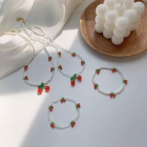 Colares pendentes japoneses e coreanos colar de pérolas doces de pérolas doces tendência de moda feminina Corrente de clavícula de cereja vermelha