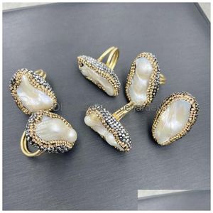Anelli a fascia L'anello di perle d'acqua dolce con profilo barocco naturale è il regalo di gioielli per banchetti femminili alla moda e squisiti D Dhcnl