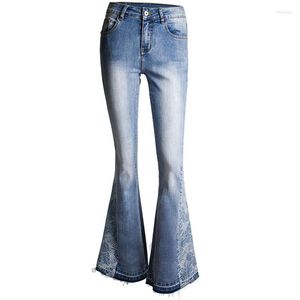 Kvinnors jeans stretch bootcut kvinnor blossade denim byxor mode byxor kvinnliga klockbotten lapptäcke broderi bellbottoms boot cut 4xl