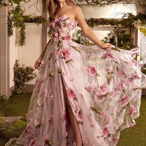 Vestidos de festa 2023 Princesa Aline Ball Real Silk Organza 3D Bordado floral Sexy elegante festa de trem da noite 230515
