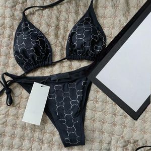 Kvinnors badkläder designer bikinis kvinna twopiece bikini med brev baddräkter kristall sommarstrand lyx baddräkter trepoint s dhtk7