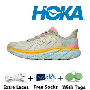 2024 Hoka One Men Women Designer Casual Running hokas Shoes Bondi 8 Carbon x2 Clifton Challenger ATR 6 Mesh Trainers Triple White kawana Sports Sneakers Size 36-45