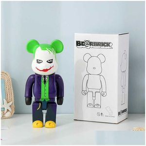 액션 장난감 그림 2022 Bearbrick 400 28cm 베어 벽돌 세련된 장식 홈 장난감 만화 낙하산 배달 선물 Dhtyo