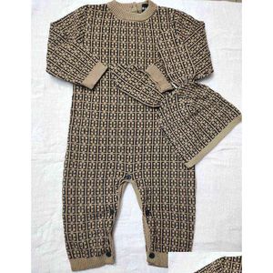 Pullover Ny modebrevstil Babykläder stickad tröja Cardigan Toddler nyfödda pojke flickor brun rosa filt romper och hatt set dhpxm