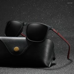 Óculos de sol Luxo quadrado vintage polarizado para homens mulheres viagens de moda dirigindo óculos de sol anti-Glare masculino TR90 Eyewear UV400