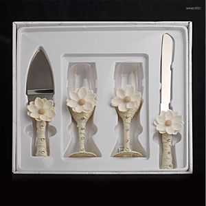 Utensílios de jantar 4pcs Flor de fita decorada de aço inoxidável Faca de bolo de aço que serve conjunto de vidros de vinhos de champanhe xícara de goblet para aniversário de casamento