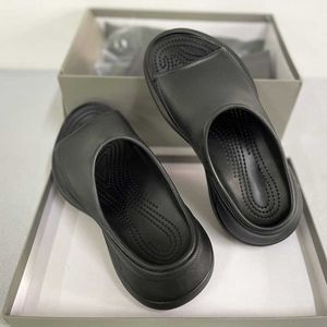 Дизайнерские тапочки Poolcroc Slides Sandals Зеленый Розовый Желтый Белый Черный Резиновая обувь толщиной 5 см для женщин Размер 35-42 С коробкой NO445