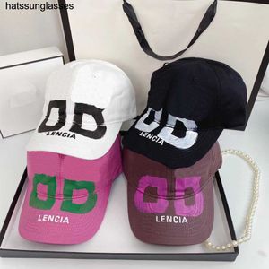 High Edition B Home Graffiti Print Wash Denim Baseball Hat Female Street Trend Graffiti Letter Duck Tongue Hat Male