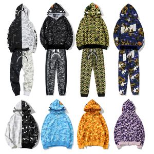 Męskie bluzy mężczyźni kobiety pełne zamykanie suwakowe rekin Luminous Hoodies Kurtak klasyczny kamuflaż Kurtki z kapturem Para Długie rękawie projektanta polaru